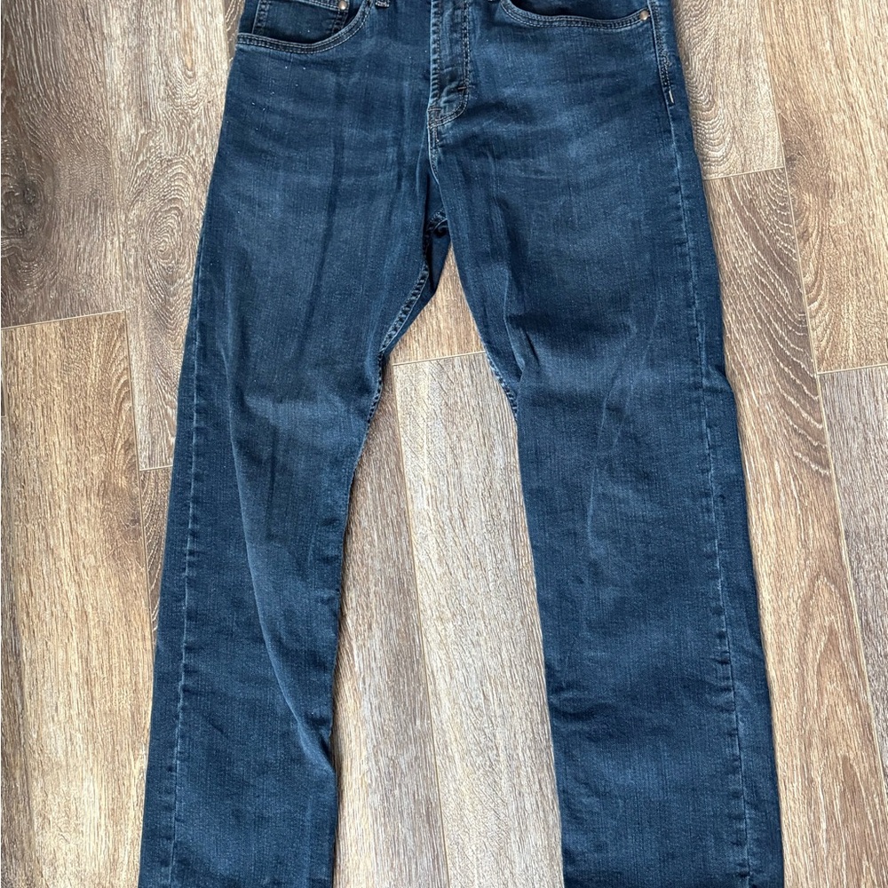 Wrangler Men's Dark Blue Straight Jeans